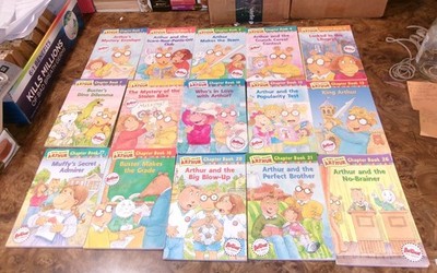 15 Marc Brown Arhur the Aardvark Chapter Books Lot