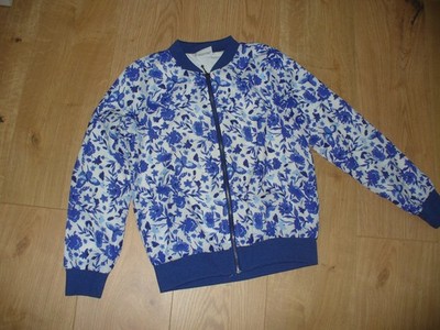  Leichte  Jacke Blouson Größe 146/152 von YIGGA   Mädchen in Blau-Weiß