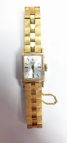 Seiko 10-3239 Ladies Gold Tone Manual Wrist Watch Slim Wrist
