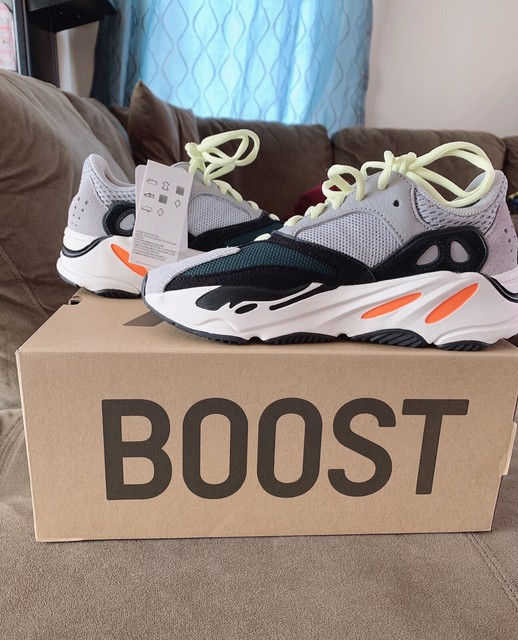 yeezy box 700