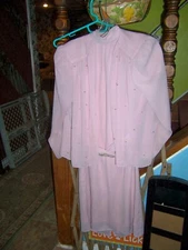 CARRIAGE COURT (made in USA) Pearl embellished Two-piece Pink Dress - SIZE 8P