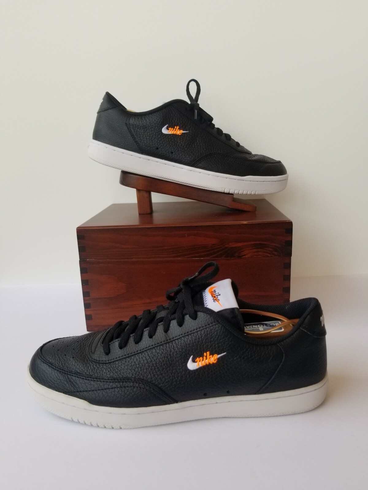 Nike Court Vintage Premium Black/White 
