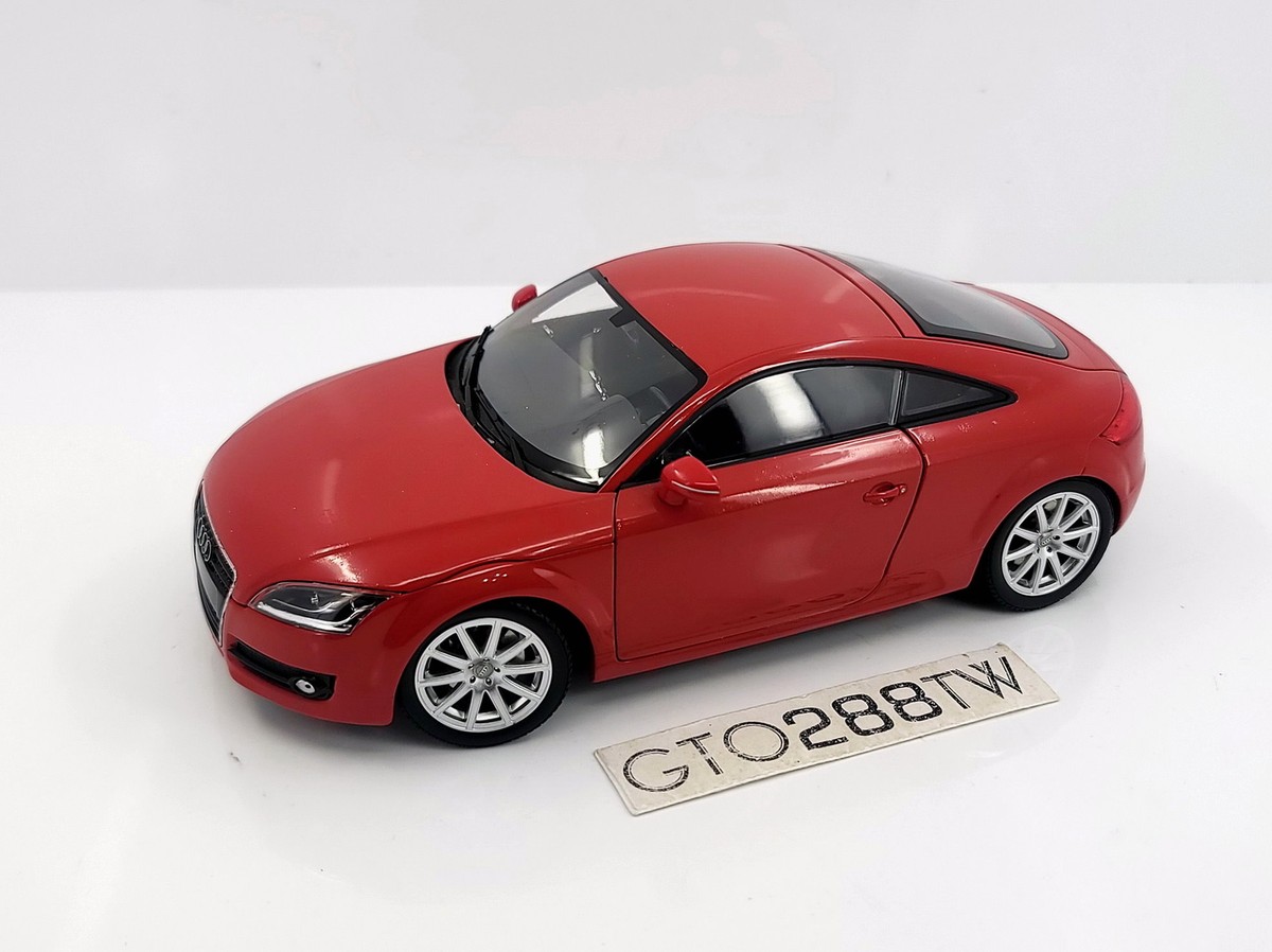 MINICHAMPS Audi TT Coupé レッド 限定1,008台 2006 Audi TT Roadster Red Minichamps 1:18 Model Car 100