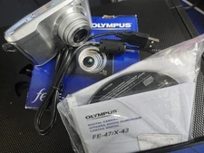 Olympus FE-47 Digital Camera software, Cables, Box, Manual & Registration Tested