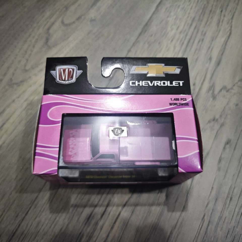 M2 машины Auto клуб коробка 17 M2 машины 1973 Chevrolet cheyenne супер 30 розовый - Изображение 2 из 4