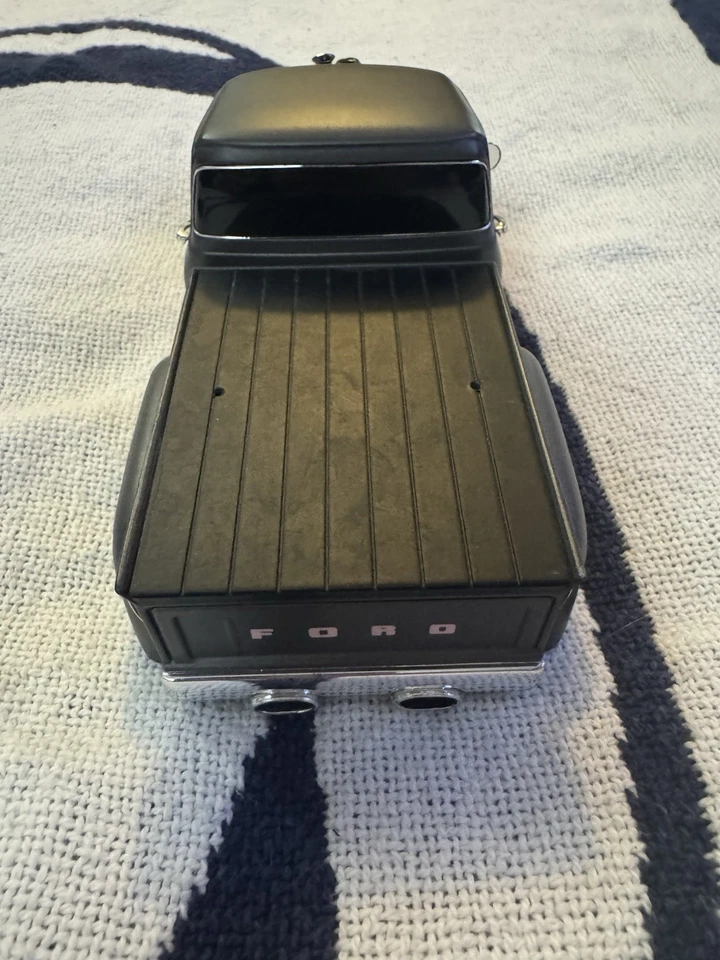 福特 100 Ground Ponders 1957 1/24 带 Piggyback 1/64 Ltd. Ed. 粉红色/灰色 — 第 4/4 张图片