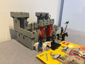 LEGO Castle: Knight's Castle (6073)
