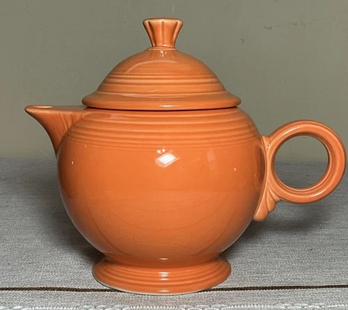 LARGE HOMER LAUGHLIN FIESTAWARE 7.75” Fiesta Teapot Tangerine Orange Tea Pot