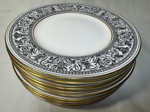 (11) Wedgwood 'Florentine Black' 8.125 Inch SALAD PLATES W4312 - Picture 5 of 10