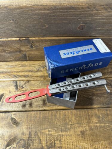 Benchmade Bali Song Butterfly Knife 62t Trainer Slightly Damaged Box