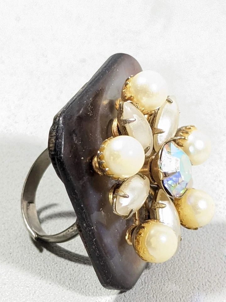 Artisan Square Shell Faux Pearl Aurora Borealis Flower Statement Ring Size 7 - Image 3 of 4