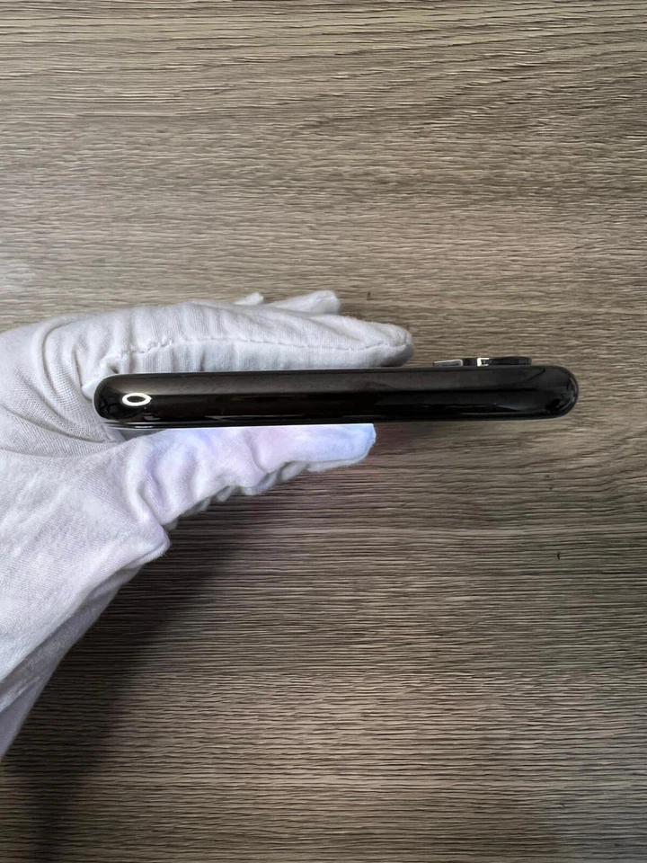 Apple iPhone X Space Gray - 64GB - Factory Unlocked - Good - Image 3 of 4