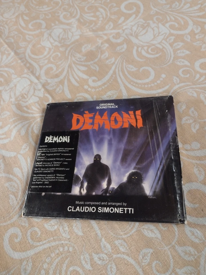 AUTOGRAFATO CLAUDIO SIMONETTI DARIO ARGENTO DEMONI OST CD DEEP RED COME NUOVO - Immagine 4 di 4