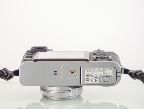 N Mint w/ Box Fujifilm FinePix X Series X100 Silver Camera + EF-42 + lens hood - Picture 6 of 16