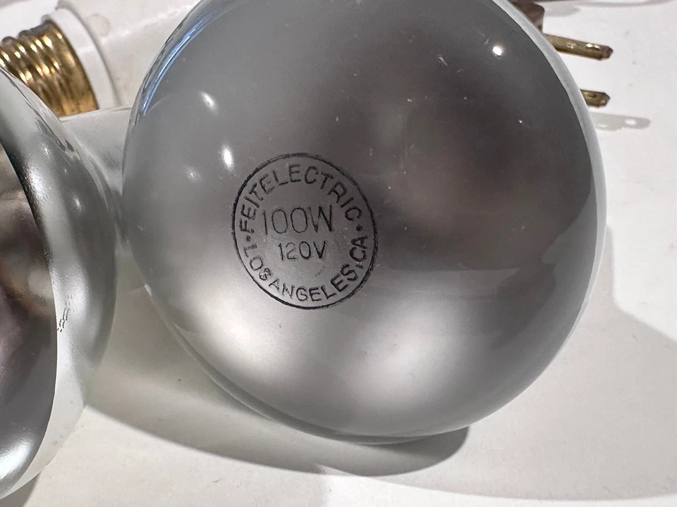 Accent 3 Clamp light kit with Reflector lamps and inline rheostats dimmers - Image 3 of 3