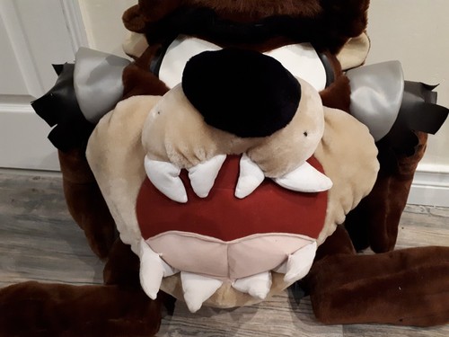 Vintage Tasmanian Devil 26" Plush The Knight Kids Soft Toy 1998 Looney Tunes VGC - Picture 3 of 22