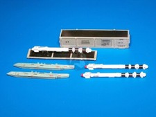 Plus Modelo 1/48 UZR-60 Versión de Entrenamiento R-60M/MK (AA-8 Aphid) con APU y Caja AL4016