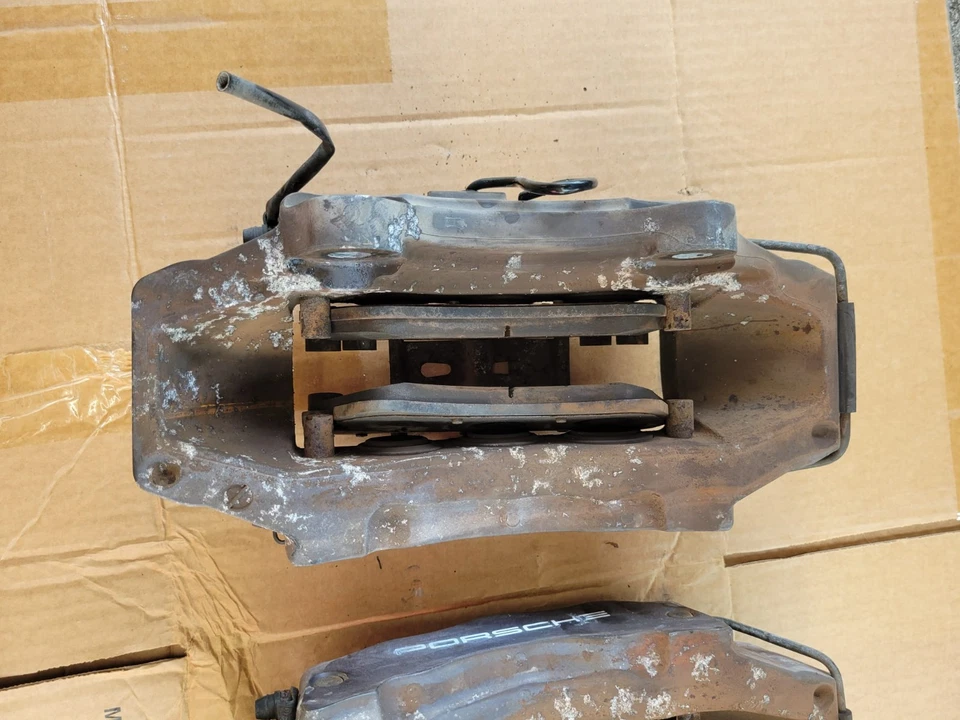 2003-2010 Porsche Cayenne Front Brake Caliper Set Brembo 17Z - Image 3 of 4