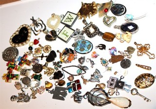Lot#290 Huge vintage to now mixed lot of charms pendants jewlery findings