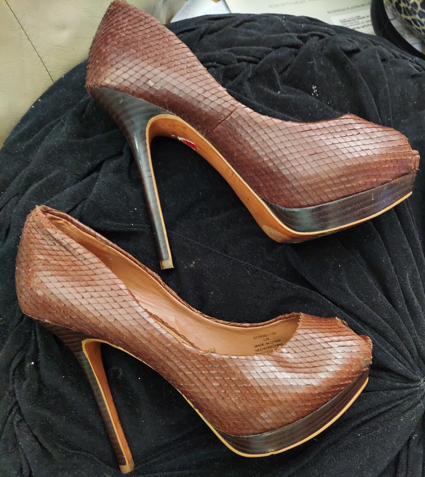 Zara Basic Collection Brown Snakeskin Leather Pee… - image 3