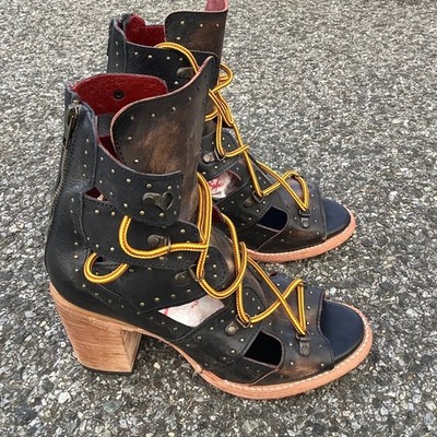 Freebird by Steven Brandy Black Studded Leather Lace Up Bootie Sandals Womens 10