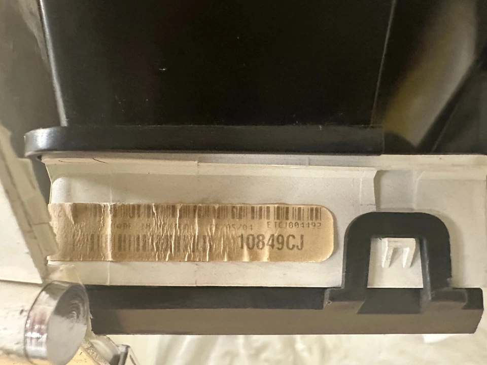 Cuadro de instrumentos velocímetro 04 medidores de panel de instrumentos Nissan Quest 107.629 millas Foto 3 de 3