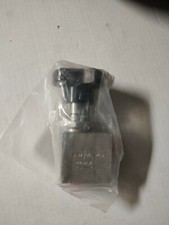 Dragon Valves 818754kt-749 316 SS 1/4 6000# angle valve shut off