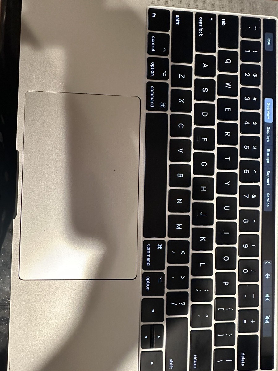 Apple MacBook Pro 13 Laptop - 3.5 GHz i7 - 2017 TOUCH BAR Apple MacBook Pro 13 Laptop - 3.5 GHz i7 - 2017 TOUCH BAR