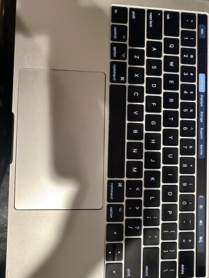 Apple MacBook Pro 13 Laptop - 3.5 GHz i7 - 2017 TOUCH BAR 16GB