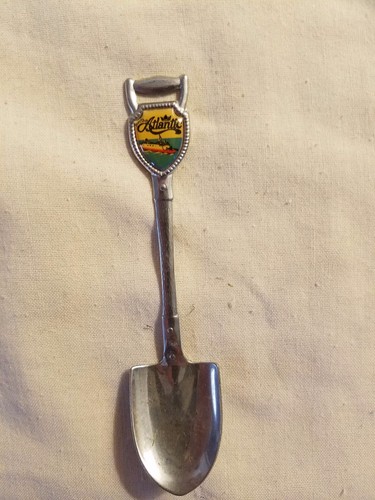 Atlantic Slot Ship Vintage Collector's Spoon - Good Condition Shape of a Shovel - Bild 1 von 4