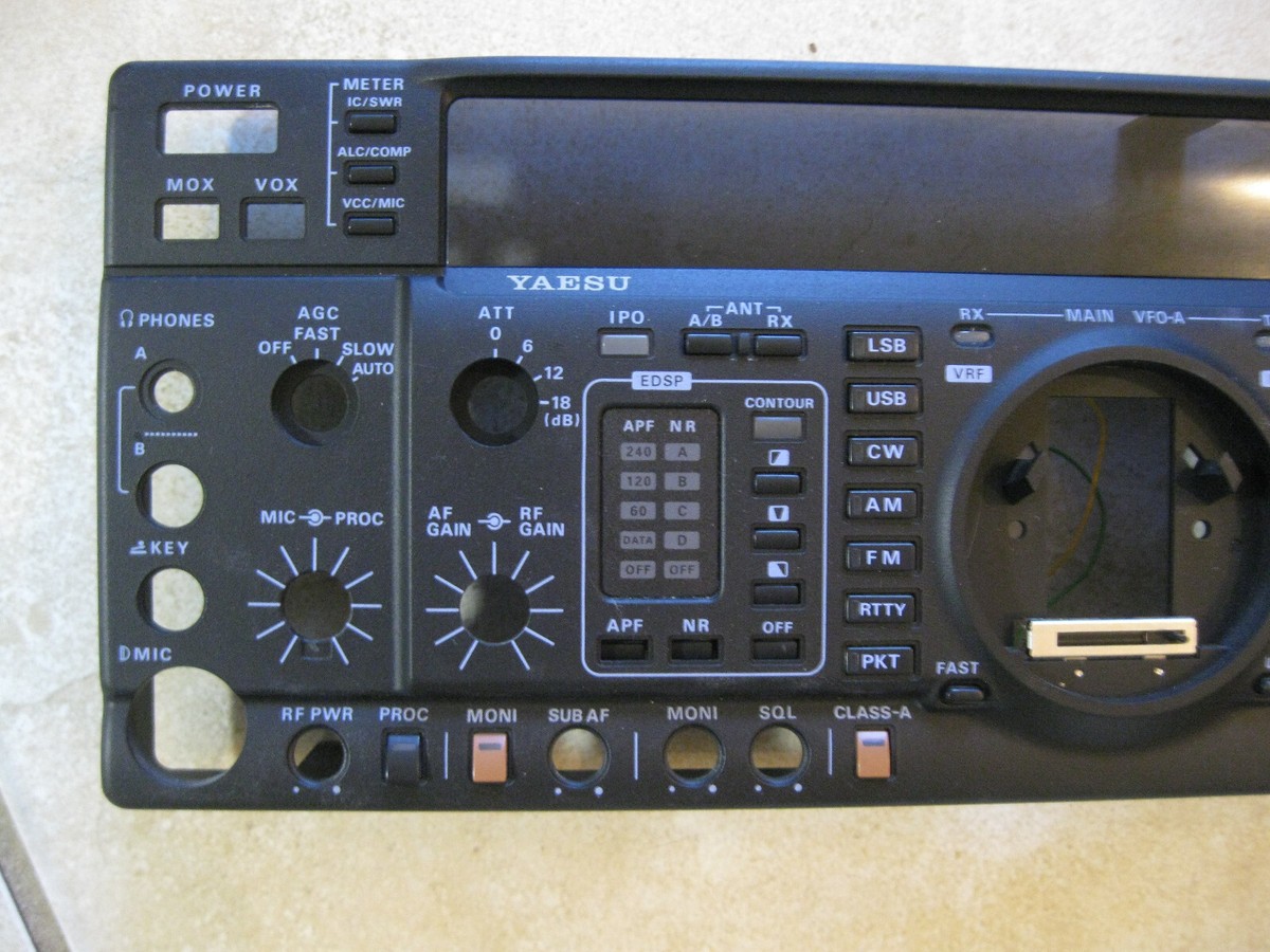 YAESU FT-1000MP ジャンク扱い YAESU FT-1000MP MARK V FIELD PARTS: REG UNIT PC BOARD