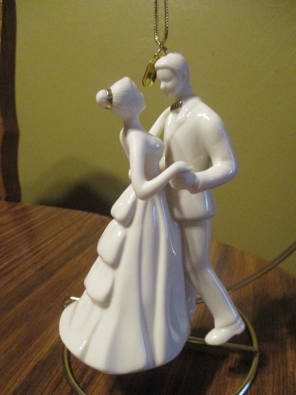 Lenox 2016 Bride & Groom 4 3/4" T Ornament First Dance SKU #868461
