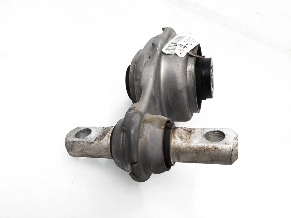 2019-2022 Mercedes-Benz A220 Lower Support Torque Strut Mount - 247-240-06-00 - Image 3 of 4