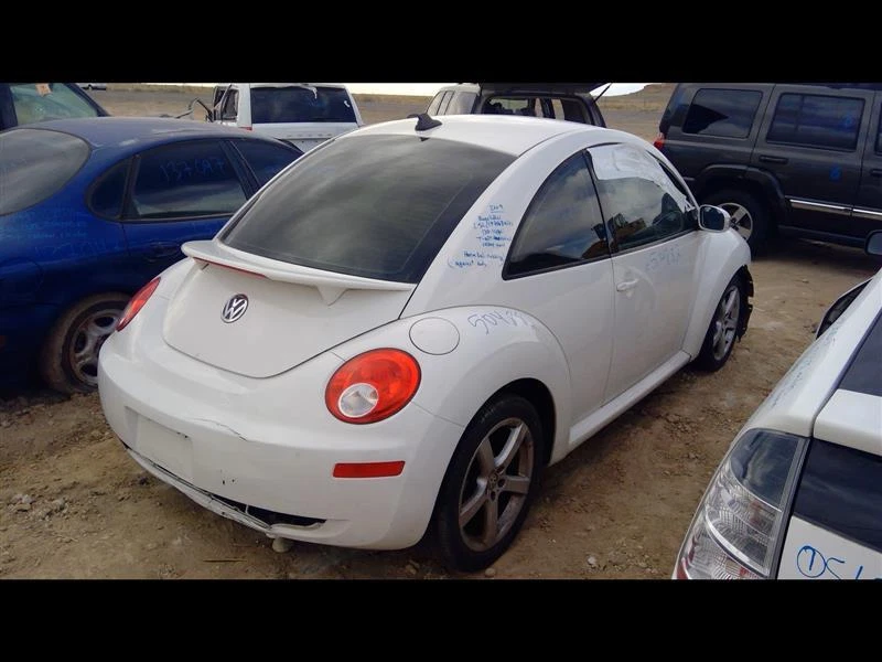 Pinza de freno de disco trasera derecha usada se adapta a: Volkswagen Beetle 2009 trasera de VIN 41 Foto 3 de 4