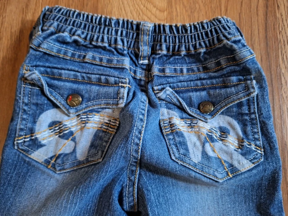 Pantalones de mezclilla Rocawear bordados con solapa bolsillos azules cintura semielástica talla 5 Foto 2 de 4