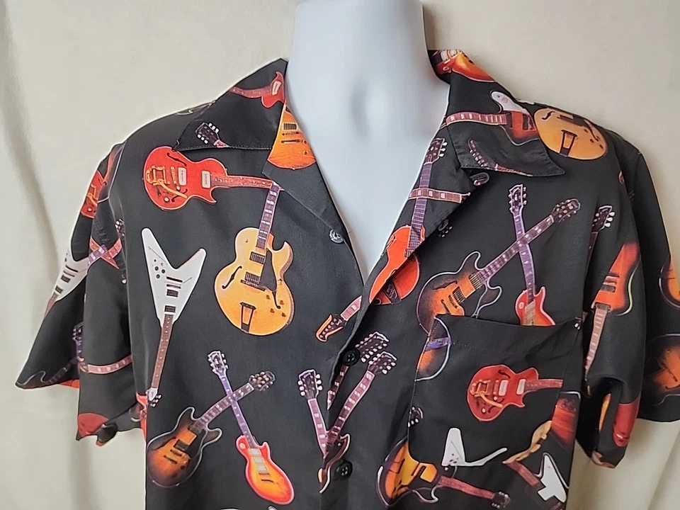 Camisa masculina Gibson Tour Wear By Dragonfly guitarra AOP SS botão frontal prioridade M - Imagem 4 de 4