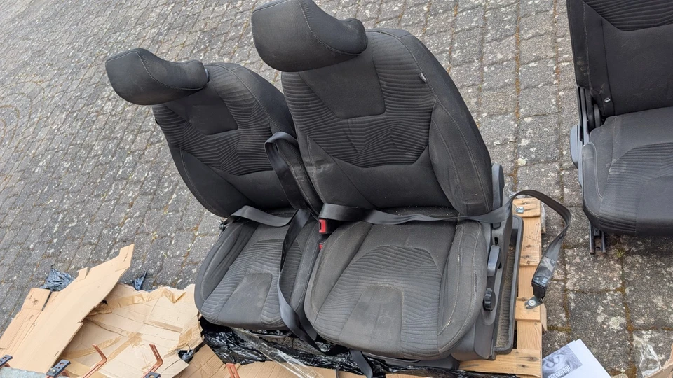 Ford S-Max Sitze 3 Stück Sitze - Bild 1 von 3
