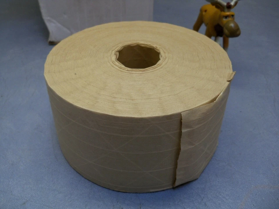 Fita Kraft reforçada ativada por água 2,75" x 375' S-7838 U-line lote de 5 rolos - Imagem 3 de 4