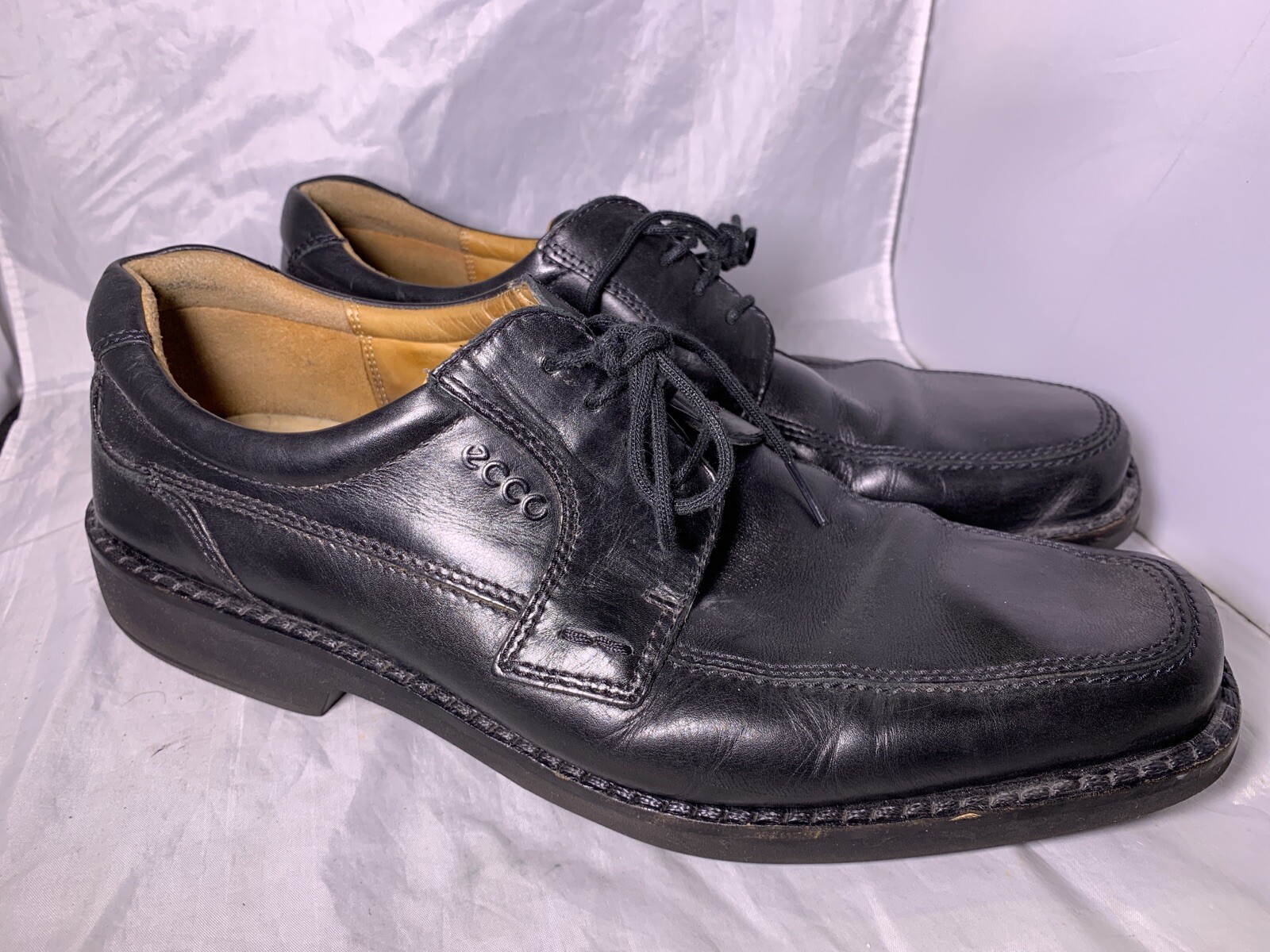 ecco black lace up shoes