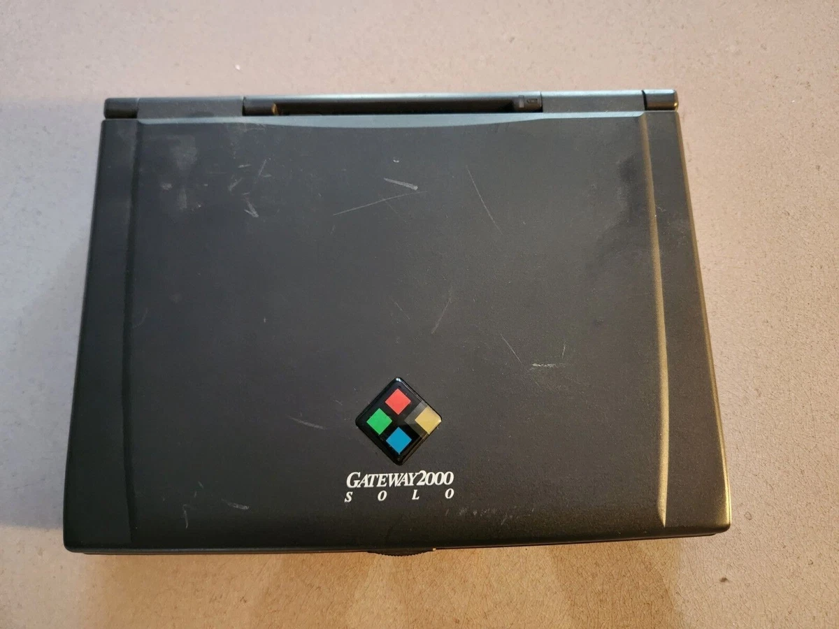 Ancien Ordinateur Portable Gateway Solo P3C – Pentium 133 – Fonctionne – Occasion