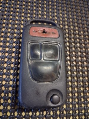 Authentic O.E.M. Mercedes Benze Key Fob FCC ID : NCZ MB1K / 2795102559