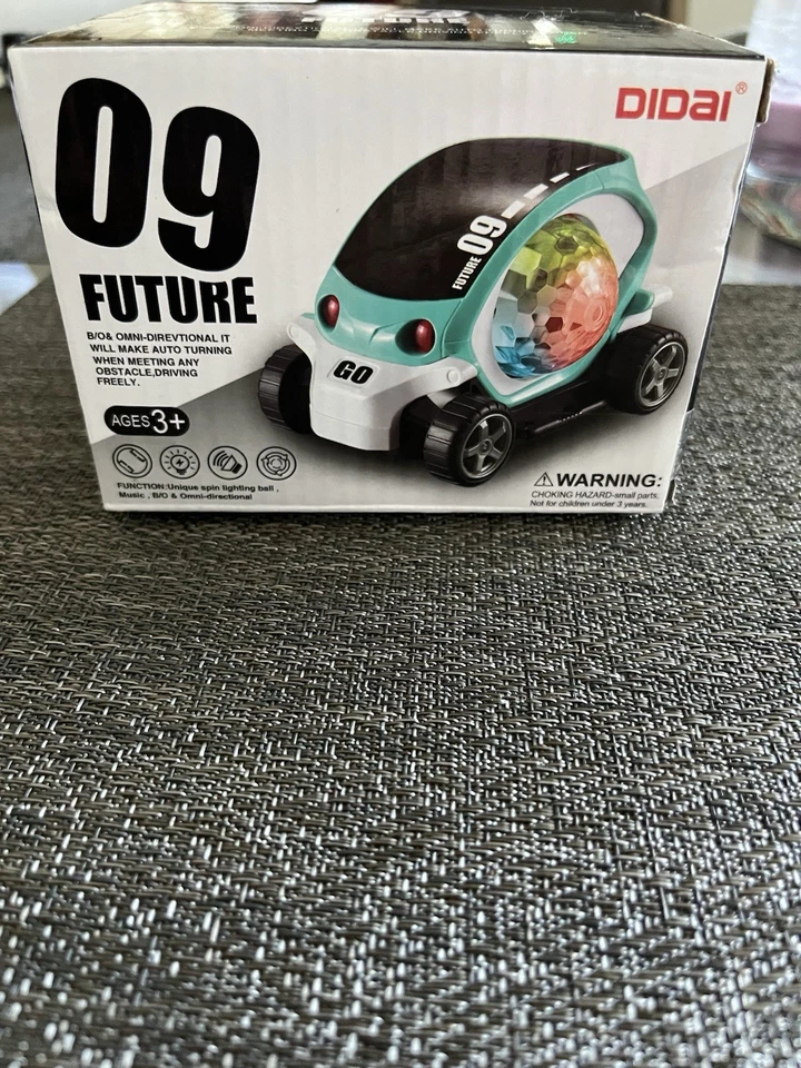 B/O & Omni Directional Future Cars - Image 2 of 4