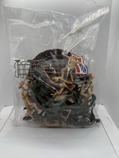 Mixed Lot of Mixed Plastic Army Men Soldiers and Accessories