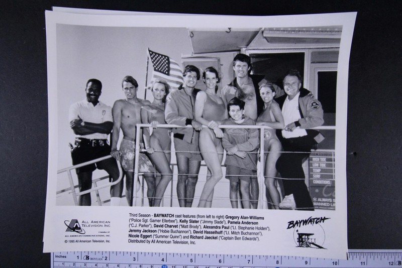 TWELVE 1990s BAYWATCH Type 1 TV Press Photos~DAVID HASSELHOFF~ANDERSON~ (id3478)