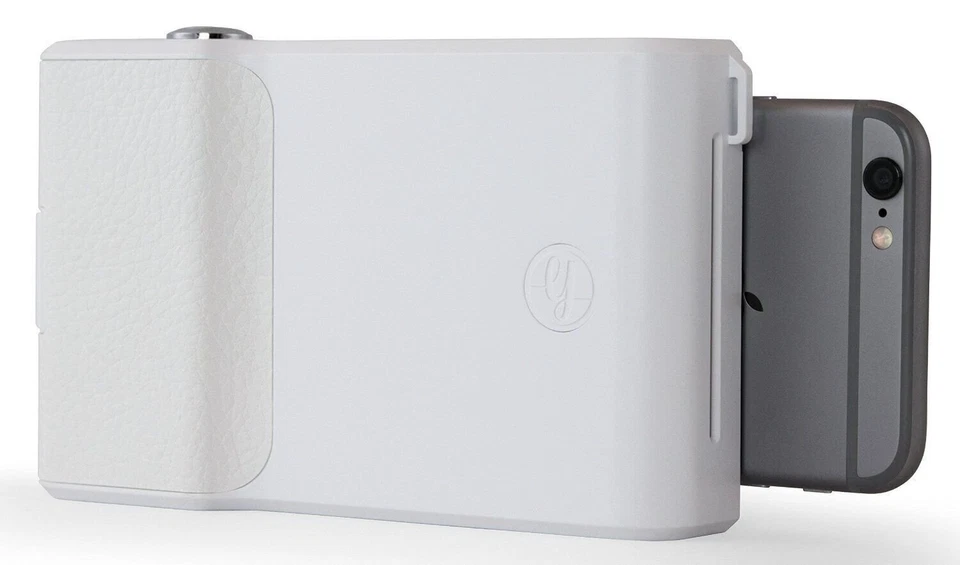 Prynt Get Instant Photo Prints with The Prynt Case for iPhone 6 / 6s/ 7 - White - Image 2 of 3