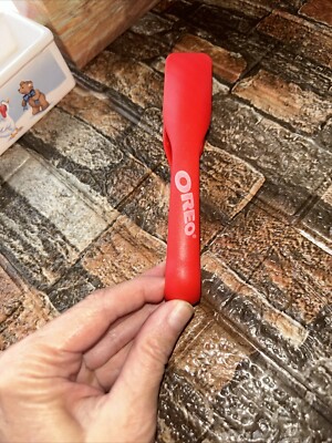 OFFICIAL -- OREO -- DUNKER -- TONGS