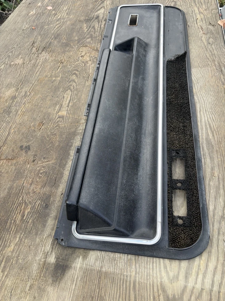 Oldsmobile Delta 88 1971 convertible paneles de puertas inferiores Foto 4 de 4