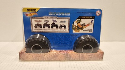 2015 1/24 Hot Wheels MONSTER JAM Truck Monster Mutt Rottweiler New