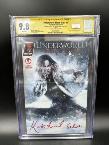 Kate Beckinsa Autographed Signed 1 CGC 9.8 Underworld: Blood Wars #1 Photo Cover - Picture 1 of 6