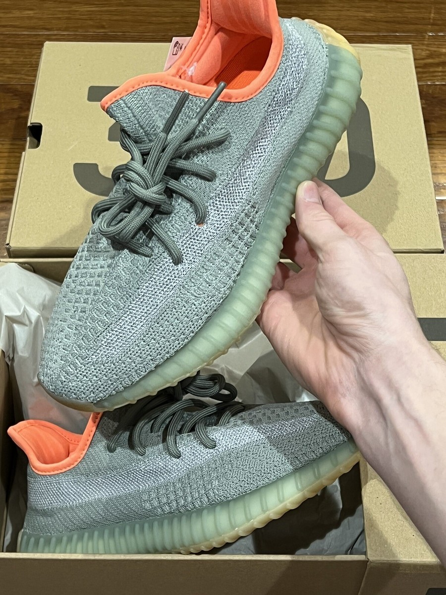 Brand NEW Men's Size 7M/8.5W Adidas Yeezy Boost 350 V2 Brand NEW Men's Size 7M/8.5W Adidas Yeezy Boost 350 V2